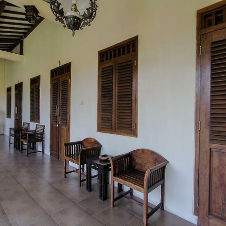 Oyo 1361 Singosari Family Residence Бануванги Екстериор снимка