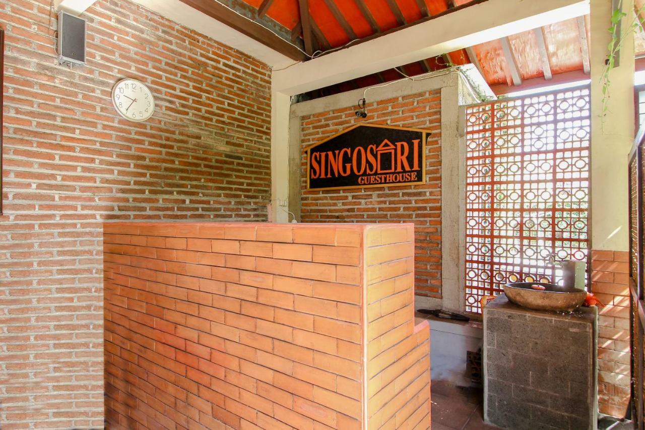 Oyo 1361 Singosari Family Residence Бануванги Екстериор снимка